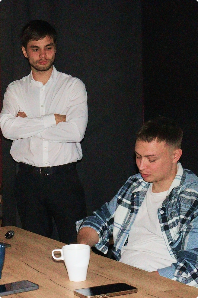 Команда Spicy Code за работой - разработка автоматизированных систем